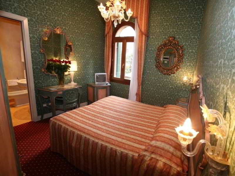 Ca' Del Brocchi 2* Venedig